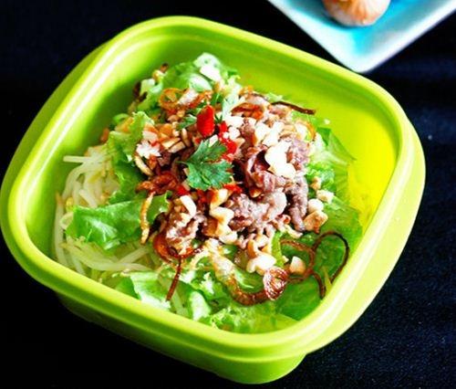 Cách làm bún bò Nam Bộ chuẩn vị mà nhanh