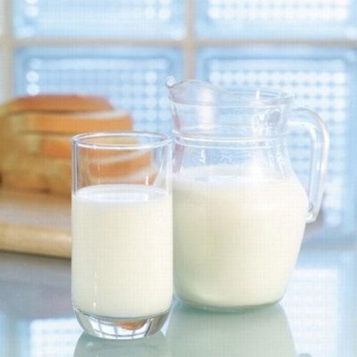 Mùa hè: uống sữa để giảm cân