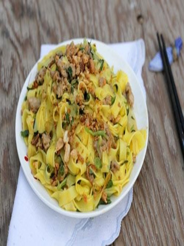 Mỳ Quảng trộn: Bữa ăn dân dã đậm đà hương vị Quảng Nam