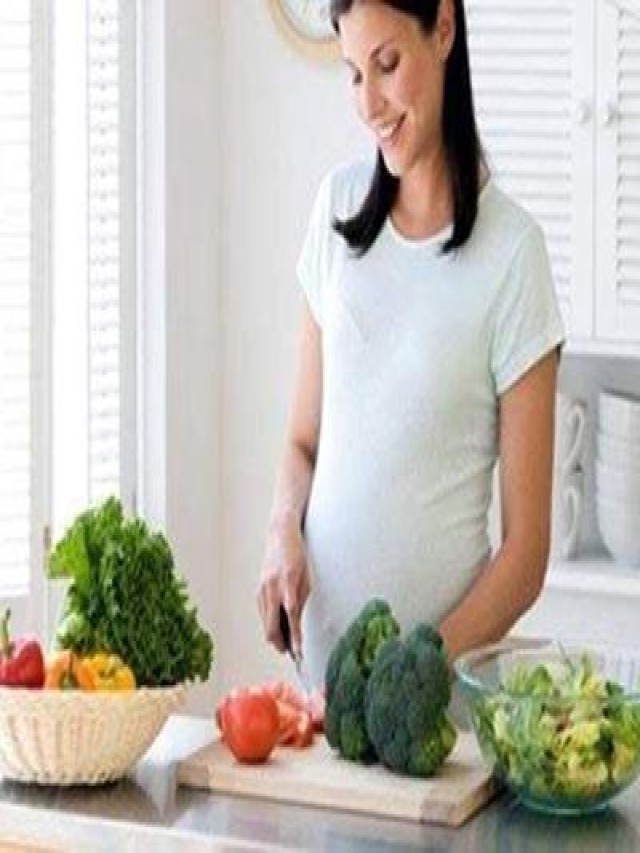 Tại sao nên tập cho con ăn rau từ trong bụng mẹ